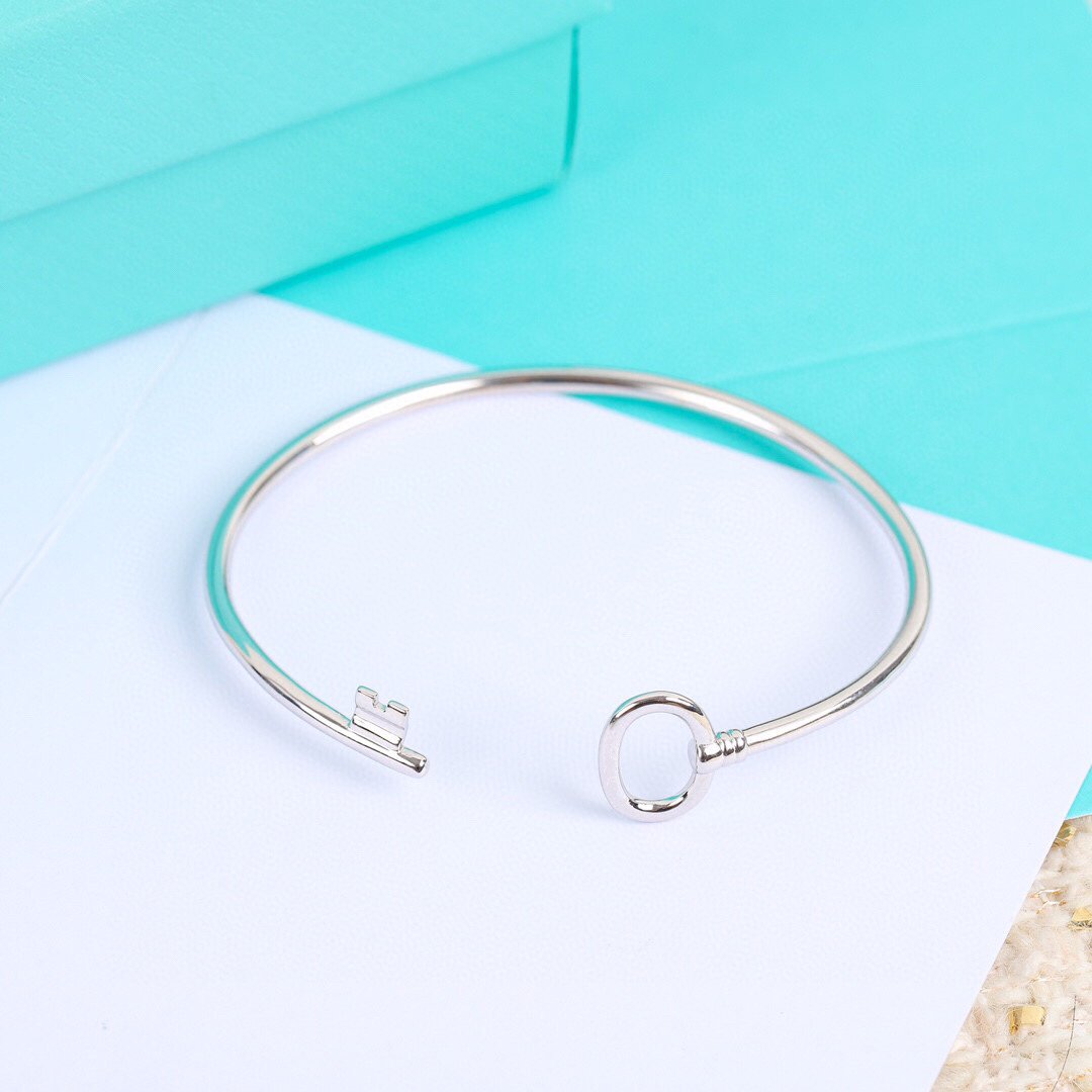 [Hyrra Jewelry]KEY WIRE OVAL BRACELET