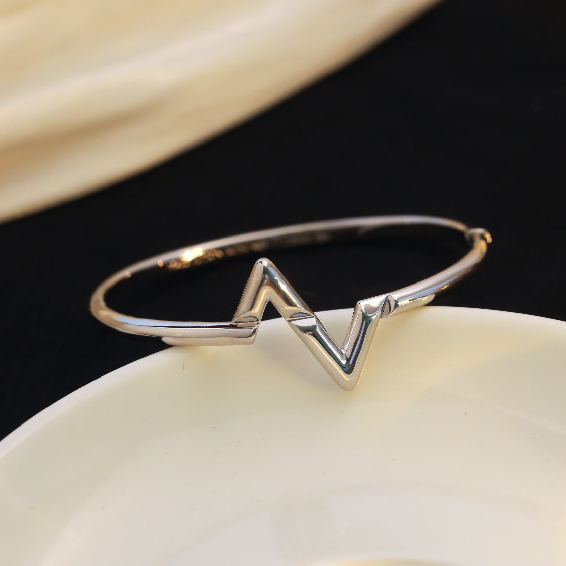 [⭐Hyrra Jewelry]VOLTE UPSITE DOWN BRACELET