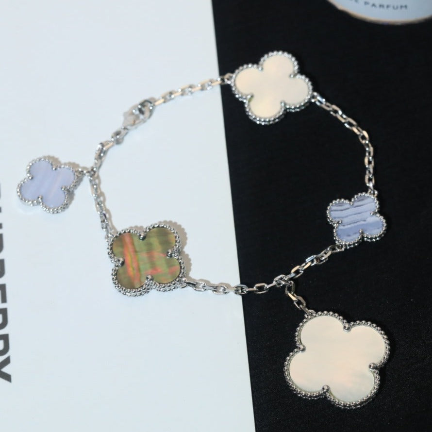 [⭐Hyrra Jewelry]CLOVER BRACELET 5 MOTIFS MOP CHALCEDONY SILVER
