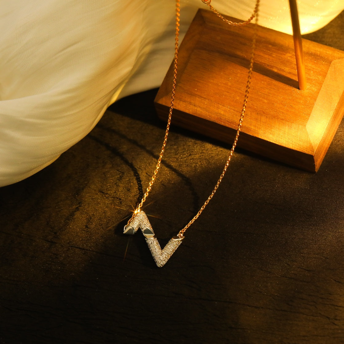 [⭐Hyrra Jewelry]VOLT SILVER DIAMOND PEDANT NECKLACE