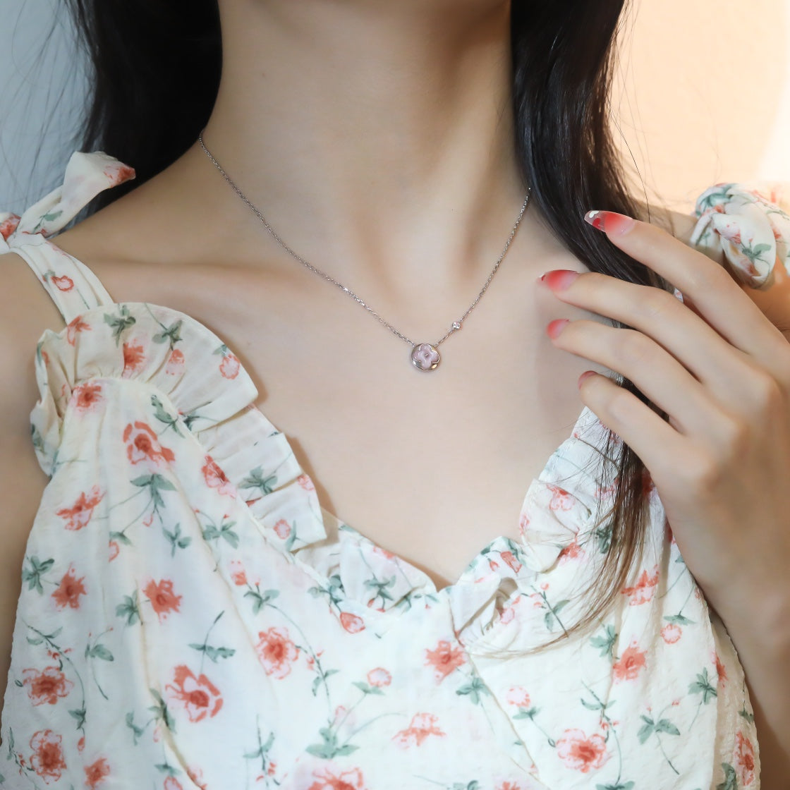[⭐Hyrra Jewelry]SUN PEDANT PINK GOLD 1 DIAMOND NECKLACE