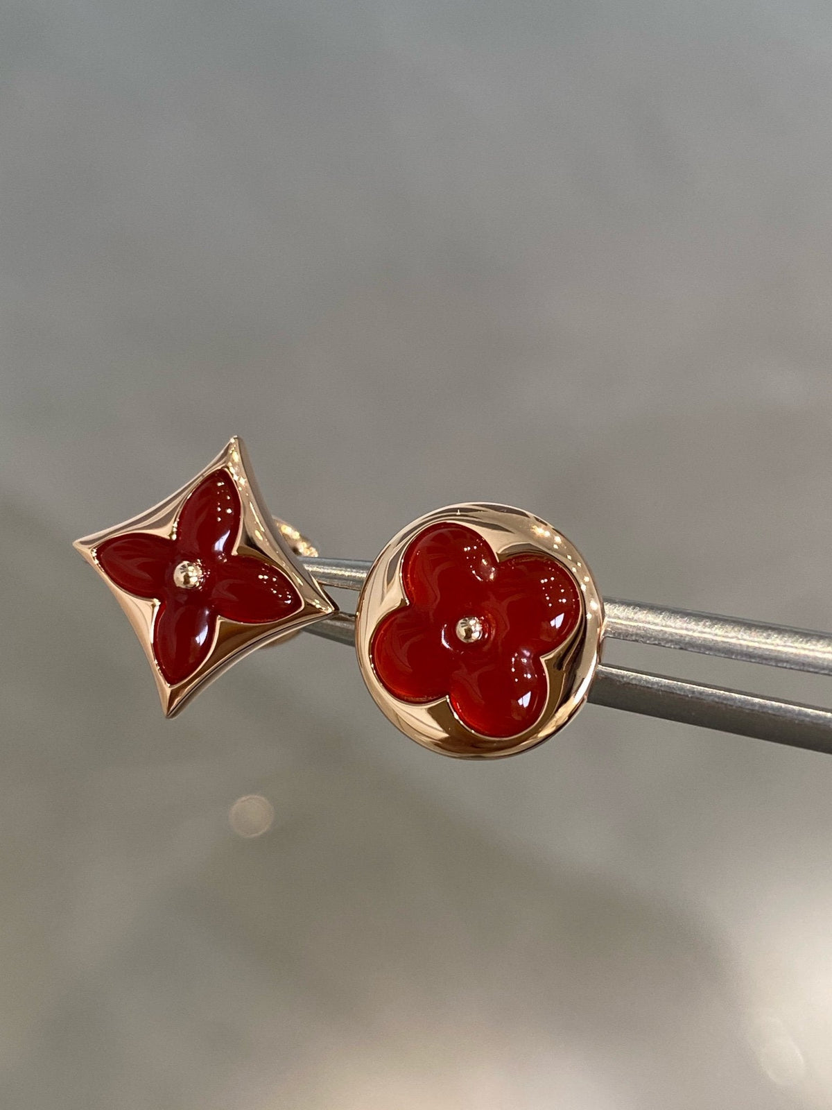 [⭐Hyrra Jewelry]STAR AND SUN PINK GOLD CARNELIAN STUD EARRINGS