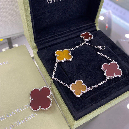 [⭐Hyrra Jewelry]CLOVER 5 MOTIFS SIVLER CARNELIAN TIGER EYE BRACELET