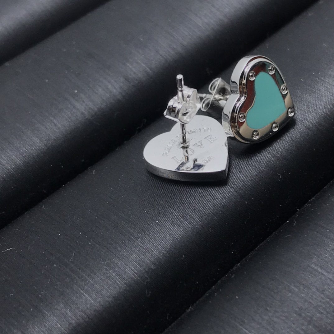 [Hyrra Jewelry]HEART STUD SILVER EARRINGS