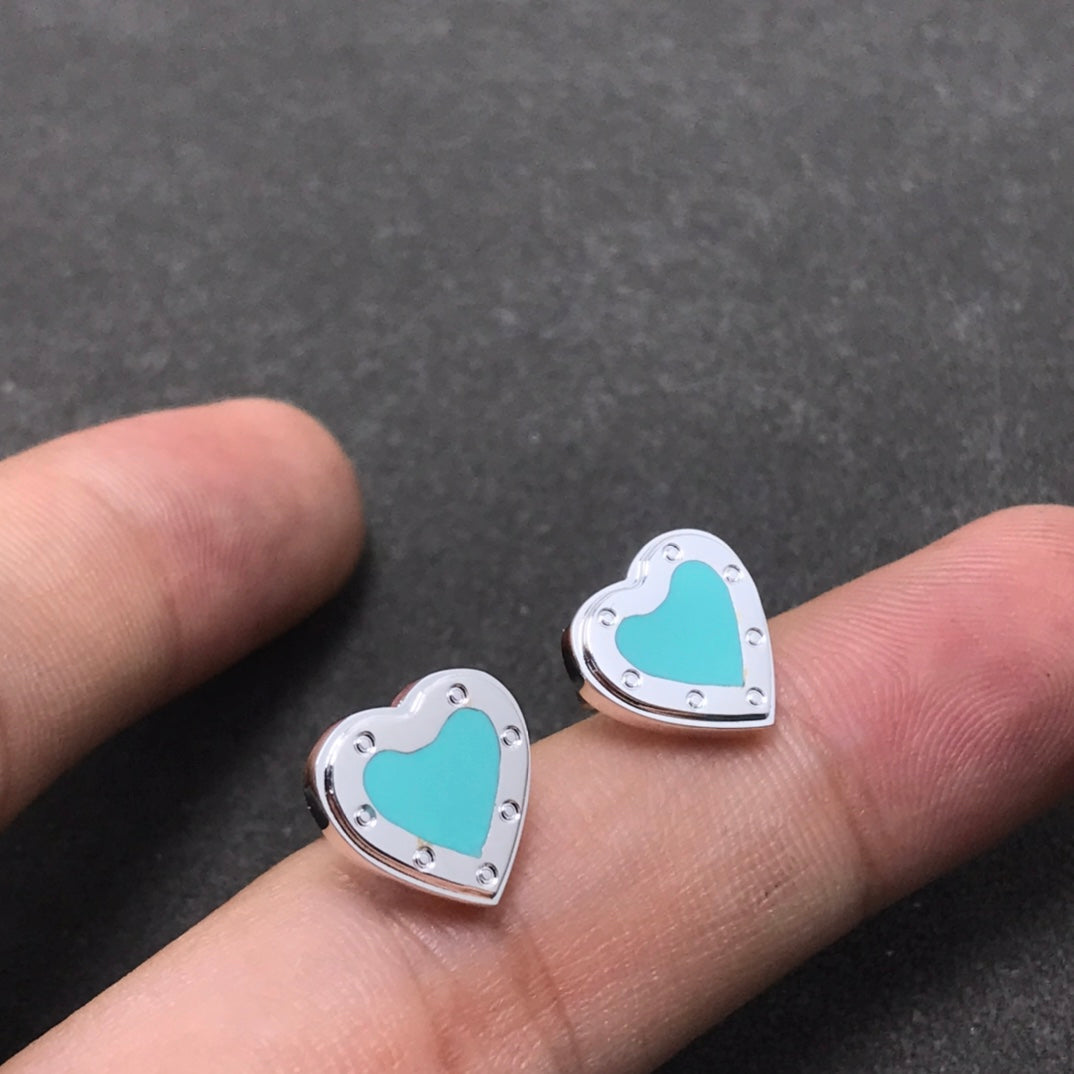 [Hyrra Jewelry]HEART STUD SILVER EARRINGS
