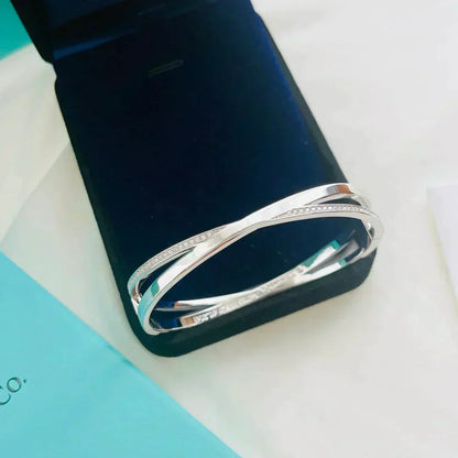 [Hyrra Jewelry]NARROW HINGED BANGLEIN WITH DIAMONDS SMALL