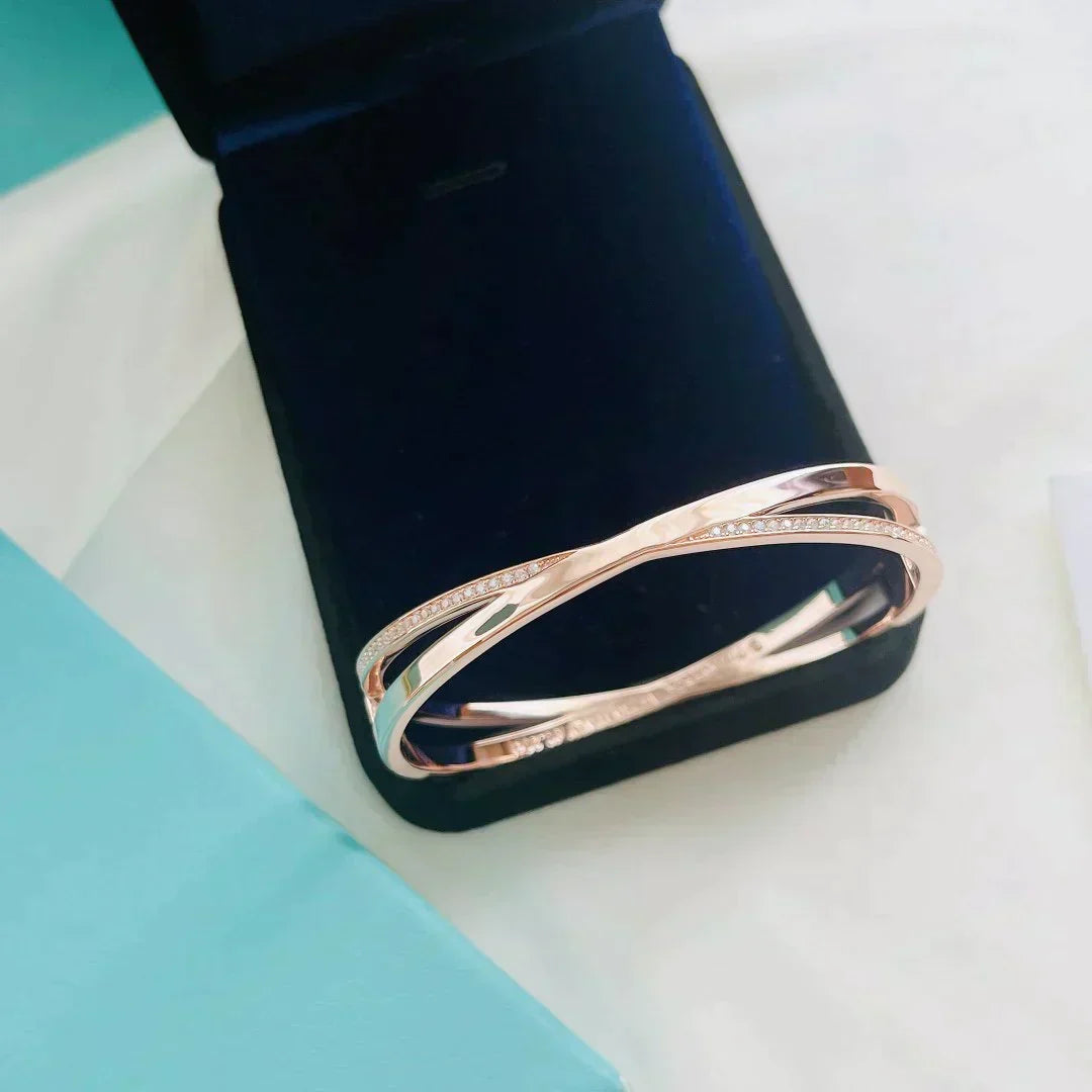 [Hyrra Jewelry]NARROW HINGED BANGLEIN WITH DIAMONDS SMALL