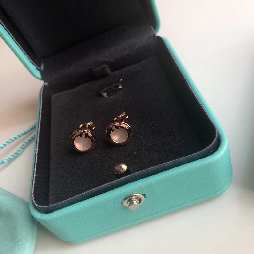 [Hyrra Jewelry]PEARL CIRCLE EARRINGS MOTHER