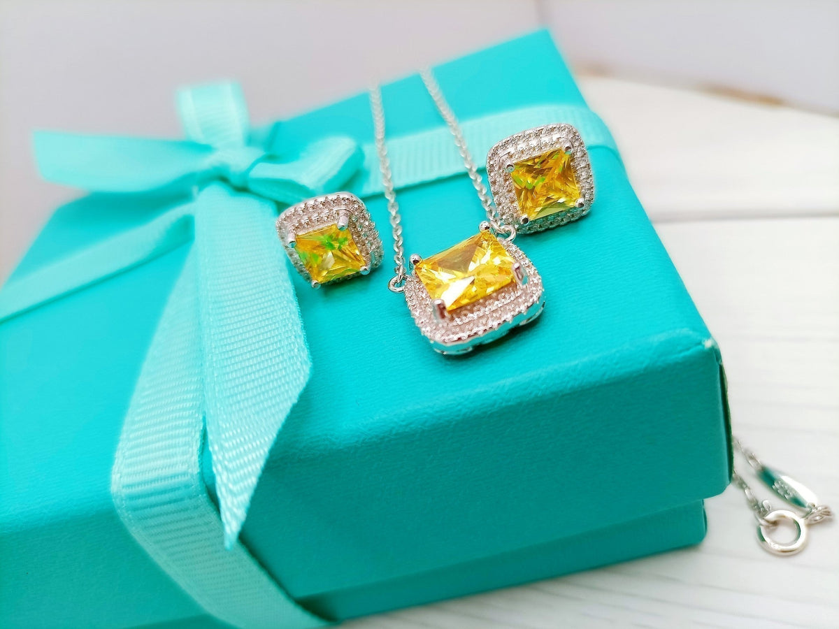 [Hyrra Jewelry]SPARKLERS CITRINE GEMSTONE PENDANT NECKLACE STERLING SILVER