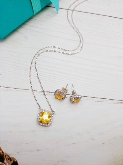 [Hyrra Jewelry]SPARKLERS CITRINE GEMSTONE PENDANT NECKLACE STERLING SILVER