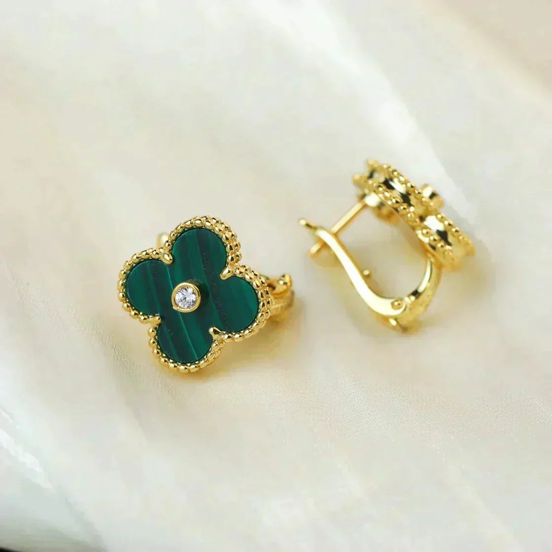 [⭐Hyrra Jewelry]CLOVER MEDIUM 1 MOTIFS MALACHITE DIAMOND EARRINGS