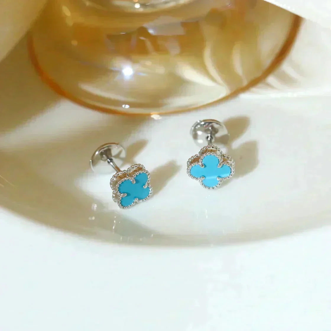 [⭐Hyrra Jewelry]CLOVER MINI 9.5MM ONYX STUD EARRINGS SILVER