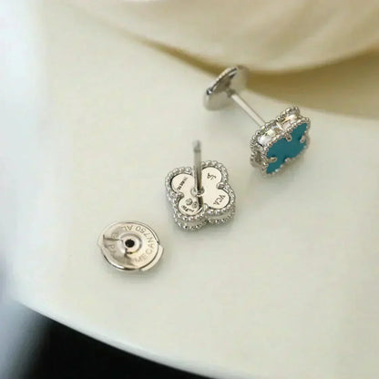 [⭐Hyrra Jewelry]CLOVER MINI 9.5MM ONYX STUD EARRINGS SILVER