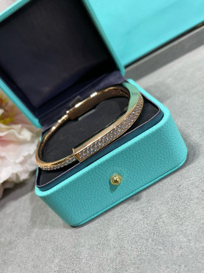 [Hyrra Jewelry]LOCK BRACELET DIAMOND PAVED