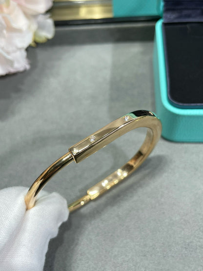 [Hyrra Jewelry]LOCK BRACELET 8 DIAMOND