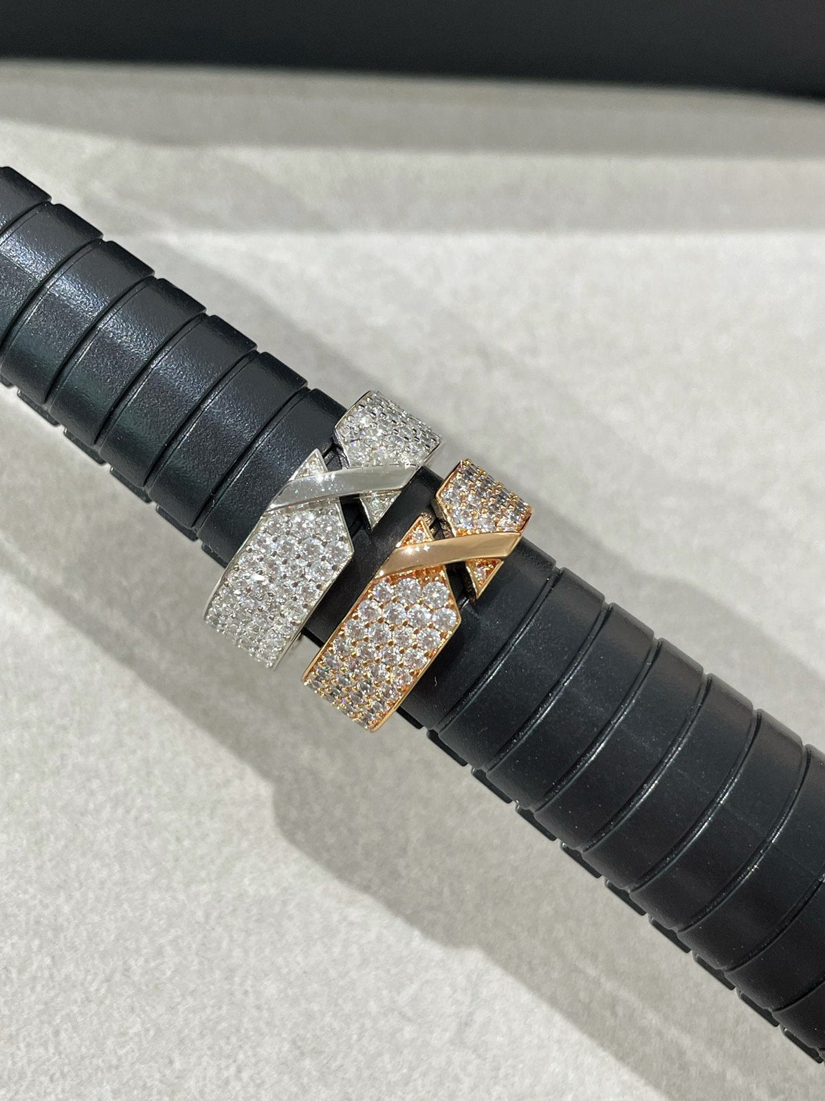 [⭐Hyrra Jewelry]LIENS EVIDENCE  DIAMOND PAVED RING