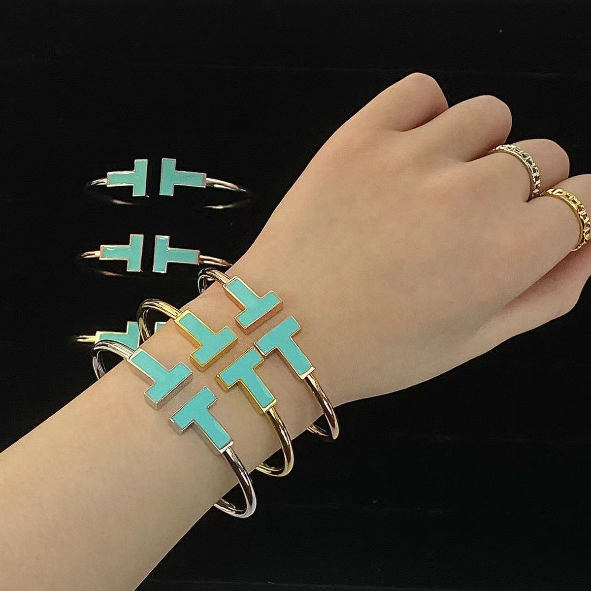 [Hyrra Jewelry]T WIDE TURQUOISE OPEN BRACELET