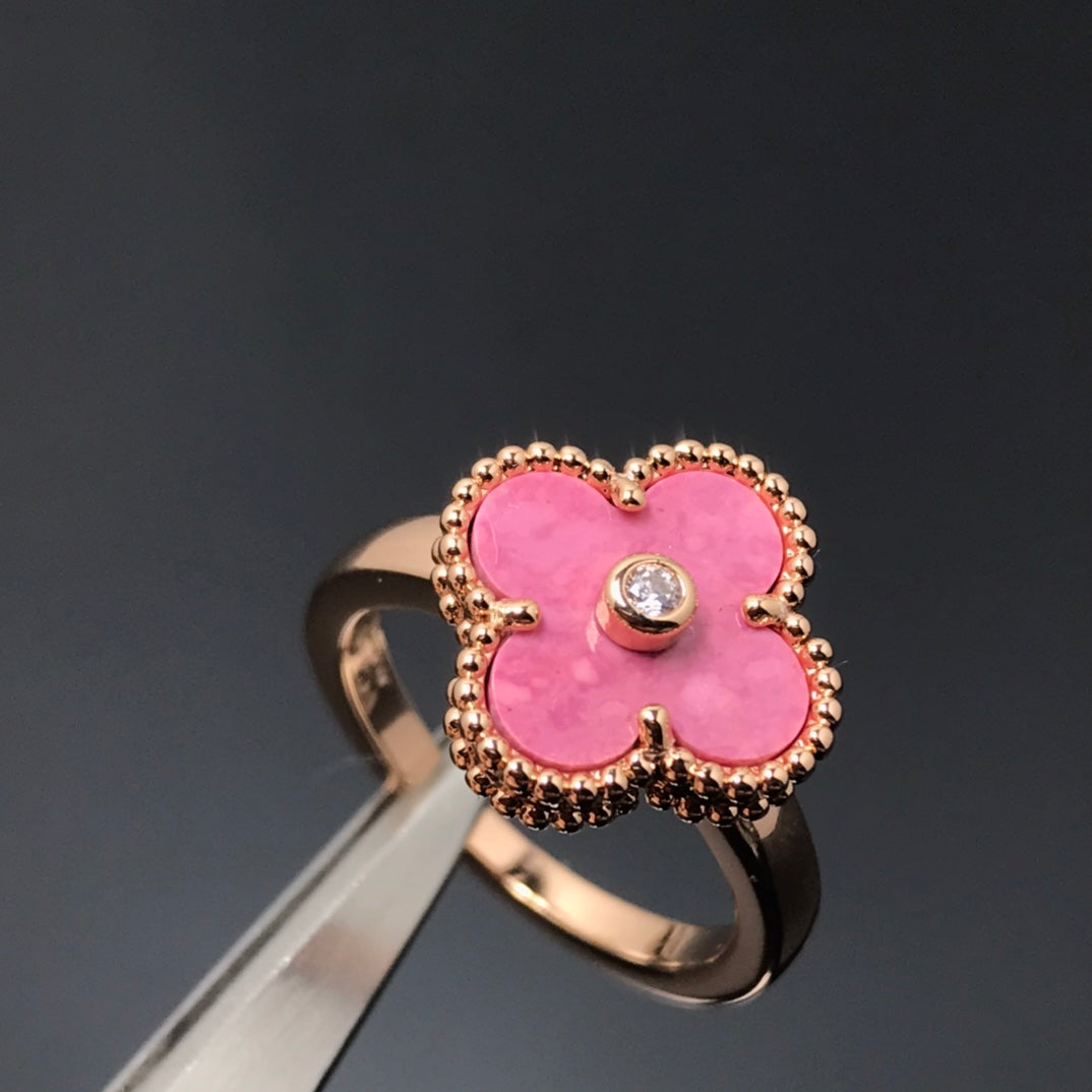 [⭐Hyrra Jewelry]CLOVER RHODONITE ROSE GOLD RING