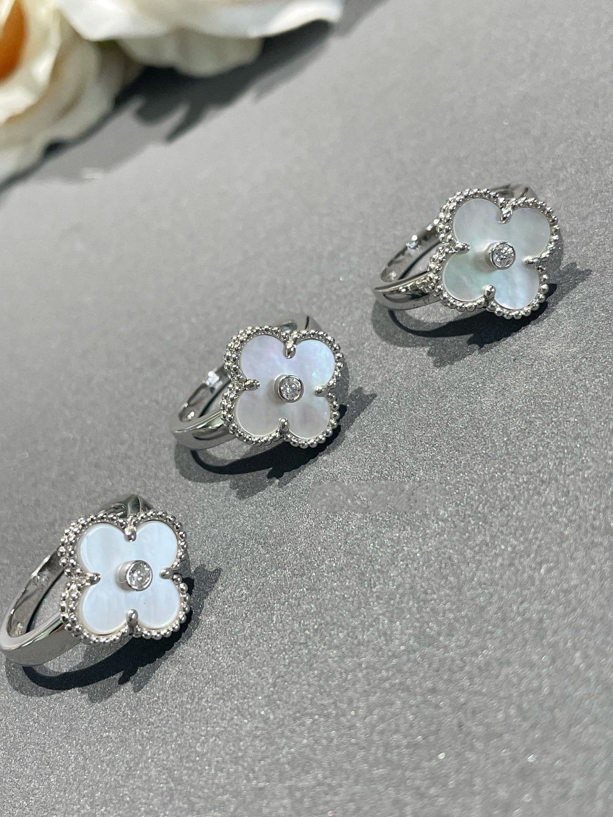 [⭐Hyrra Jewelry]CLOVER SILVER MOP DIAMOND RING