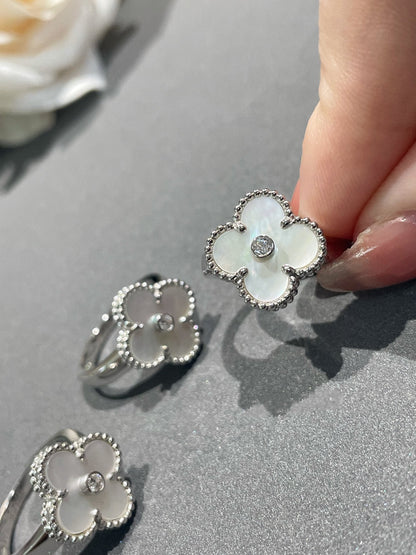 [⭐Hyrra Jewelry]CLOVER SILVER MOP DIAMOND RING