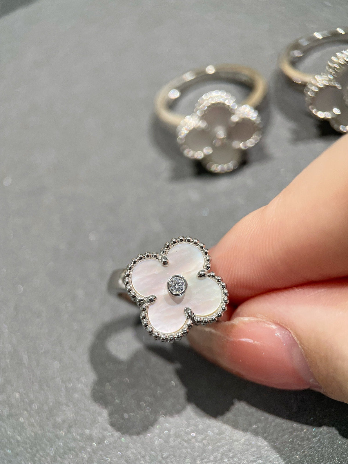 [⭐Hyrra Jewelry]CLOVER SILVER MOP DIAMOND RING