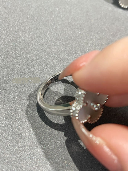 [⭐Hyrra Jewelry]CLOVER SILVER MOP DIAMOND RING