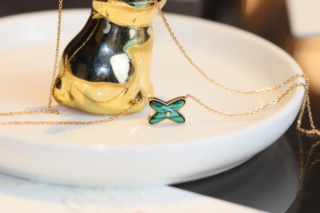 [⭐Hyrra Jewelry]JEUX MALACHITE 1 DIAMOND PINK GOLD NECKLACE