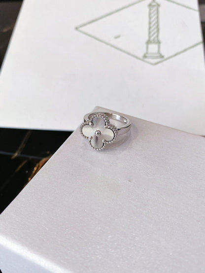 [⭐Hyrra Jewelry]CLOVER SILVER RING