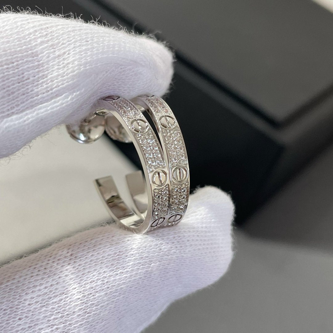 [⭐Hyrra Jewelry]LOVE DIAMOND SILVER HOOP EARRINGS