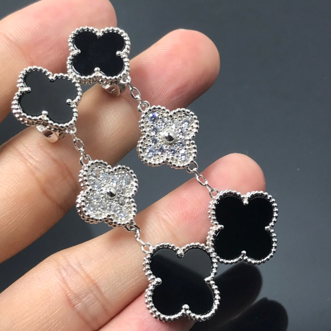 [⭐Hyrra Jewelry]CLOVER 3 MOTIF DIAMOND ONYX SILVER EARRINGS