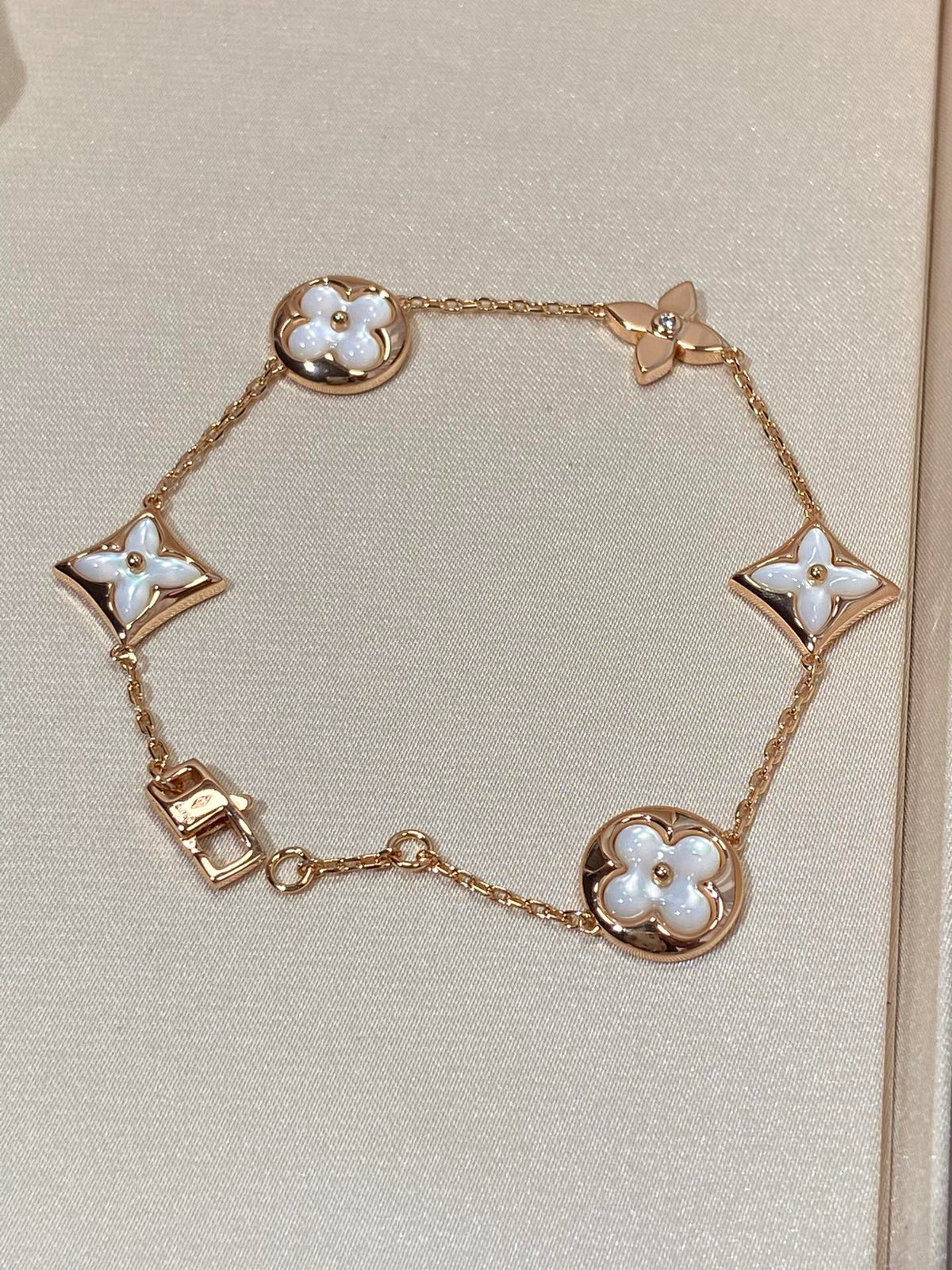[⭐Hyrra Jewelry]STAR AND SUN 5 MOTIF MOP PINK GOLD BRACELET