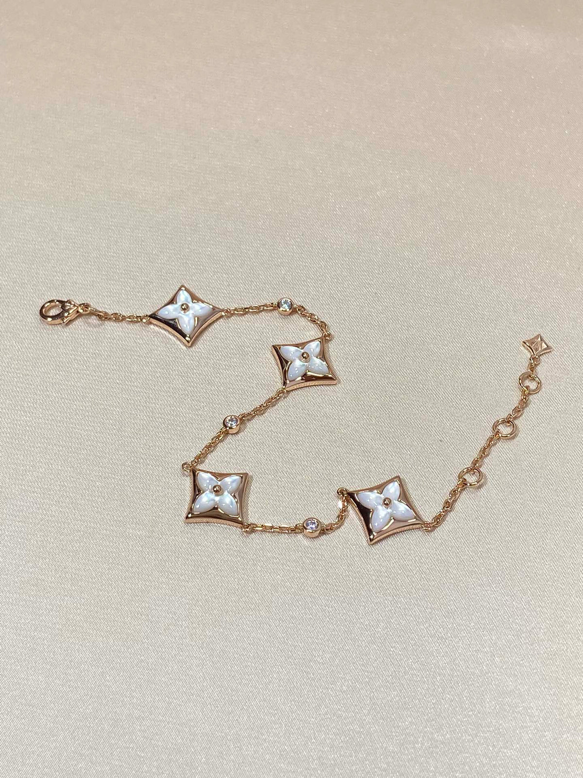 [⭐Hyrra Jewelry]STAR 4 MOTIF MOP DIAMOND PINK GOLD BRACELET
