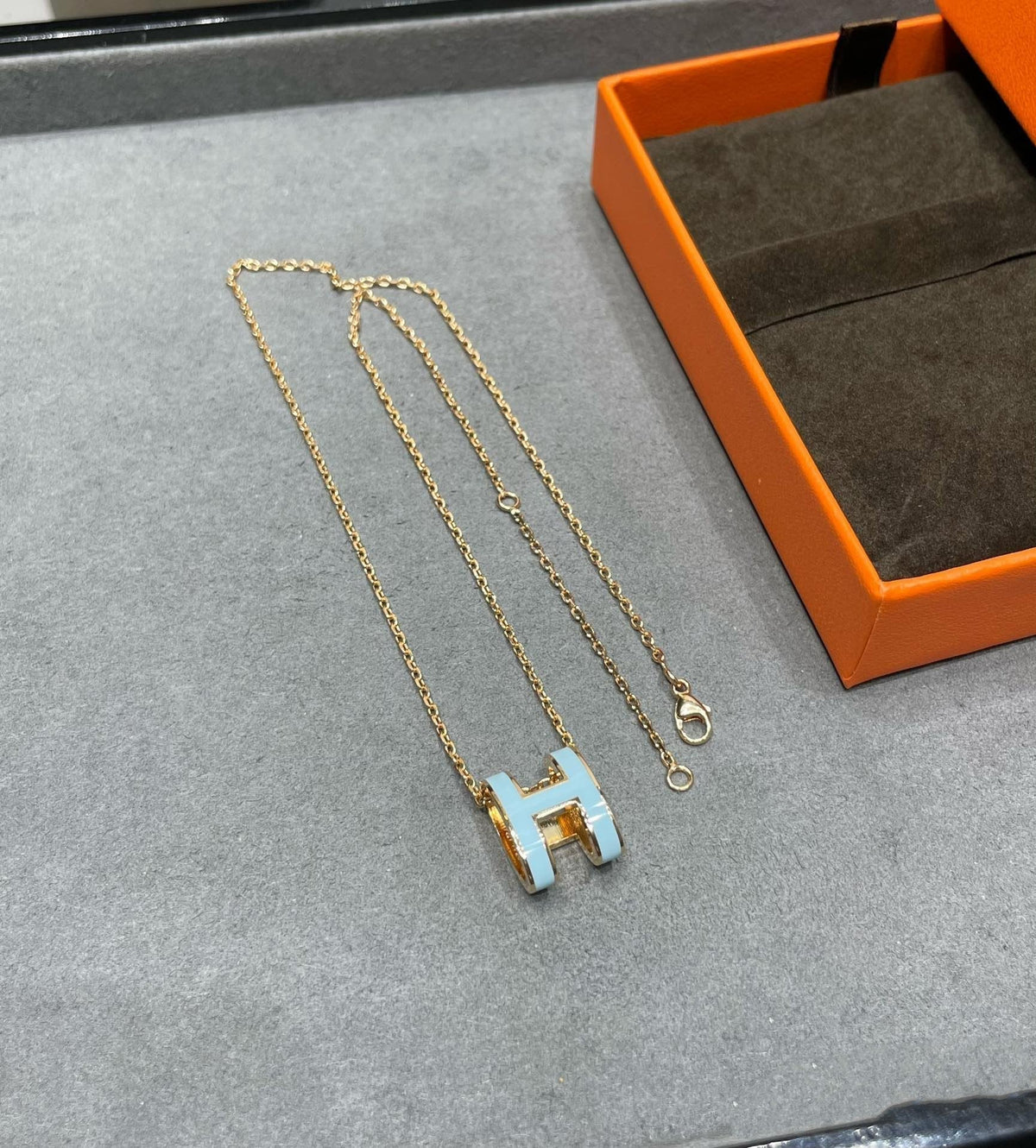 [⭐Hyrra Jewelry]POP H SKY BLUE NECKLACE