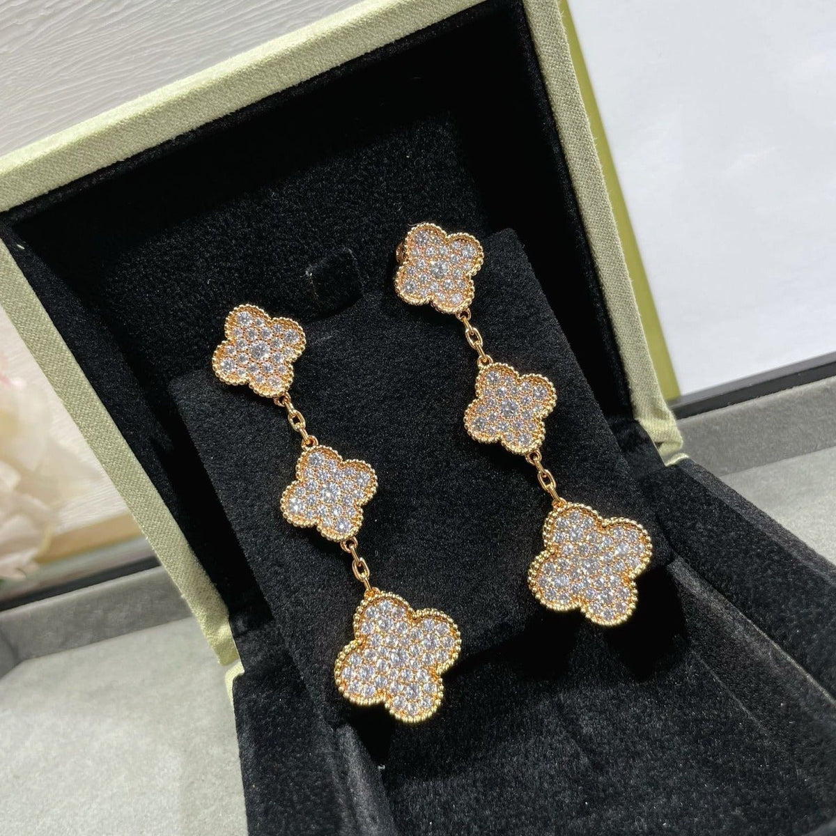 [⭐Hyrra Jewelry]CLOVER 3 MOTIFS DIAMOND PAVED ROSE GOLD EARRINGS