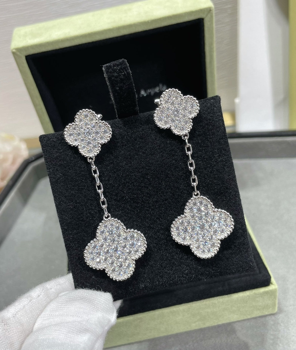 [⭐Hyrra Jewelry]CLOVER 2 MOTIFS DIAMOND PAVED SILVER EARRINGS