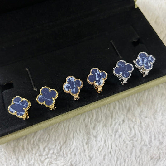 [⭐Hyrra Jewelry]CLOVER PIETERSITE MEDIUM STUD EARRINGS