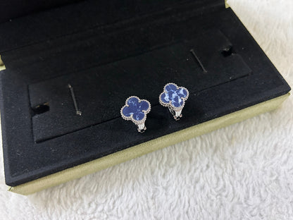 [⭐Hyrra Jewelry]CLOVER PIETERSITE MEDIUM STUD EARRINGS