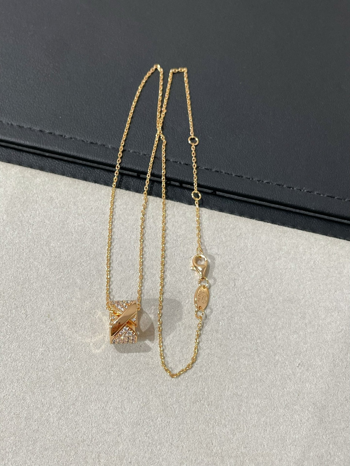[⭐Hyrra Jewelry]LIENS EVIDENCE DIAMOND PAVED NECKLACE
