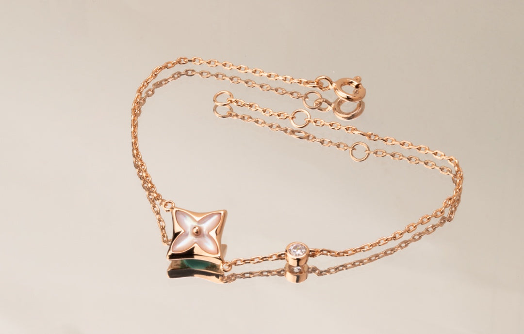 [⭐Hyrra Jewelry]STAR PINK MOP 1 DIAMOND PINK GOLD NECKLACE