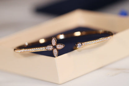 [⭐Hyrra Jewelry]IDYLLE GOLD OPEN BRACELET DIAMOND PAVED