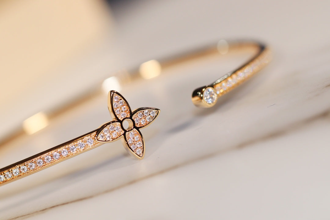 [⭐Hyrra Jewelry]IDYLLE GOLD OPEN BRACELET DIAMOND PAVED
