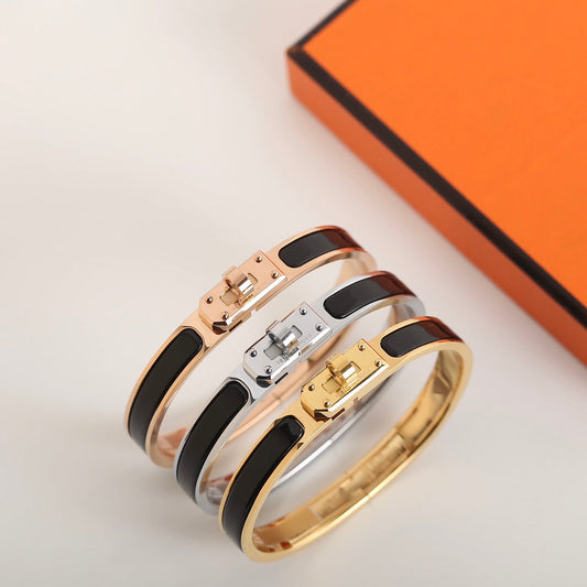 [⭐Hyrra Jewelry]HM KELLY BLACK BRACELET