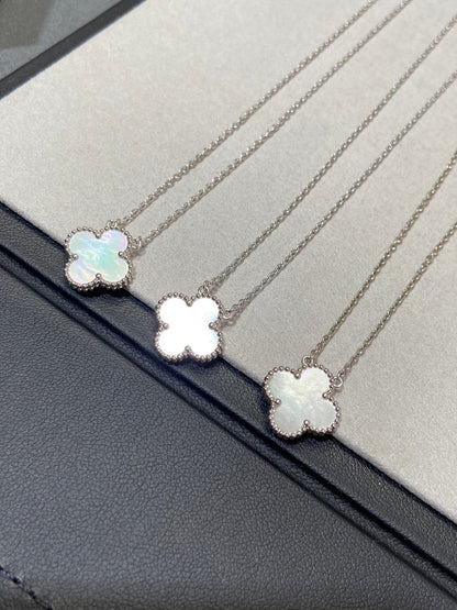 [⭐Hyrra Jewelry]CLOVER MEDIUM SILVER WHITE MOP NECKLACE