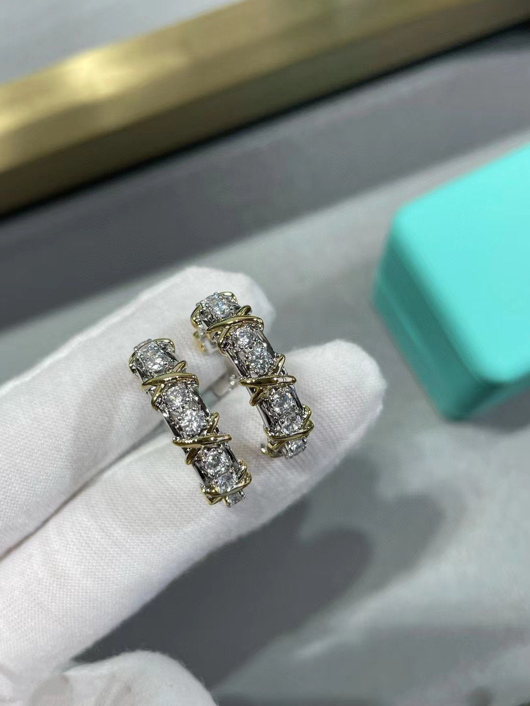 [Hyrra Jewelry]SCHLUMBERGER GOLD DIAMOND EARRINGS