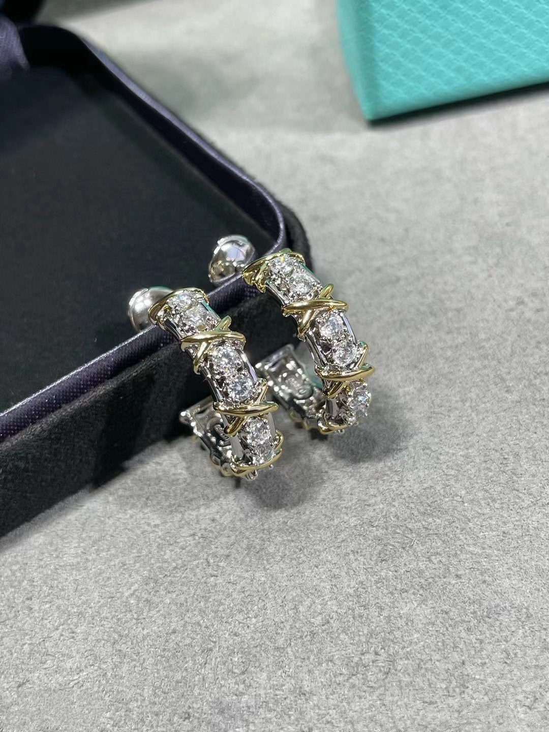 [Hyrra Jewelry]SCHLUMBERGER GOLD DIAMOND EARRINGS
