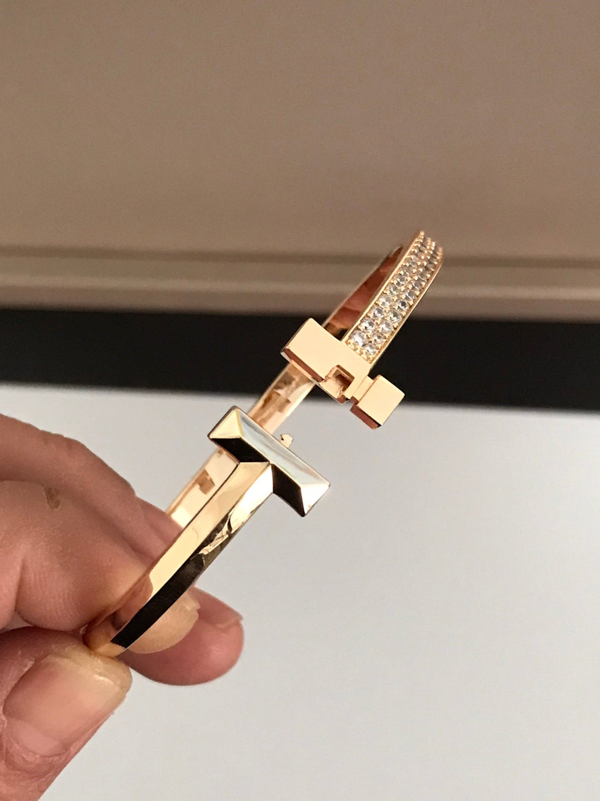 [Hyrra Jewelry]T1 WIDE DIAMOND HINGED BANGLE PINK GOLD