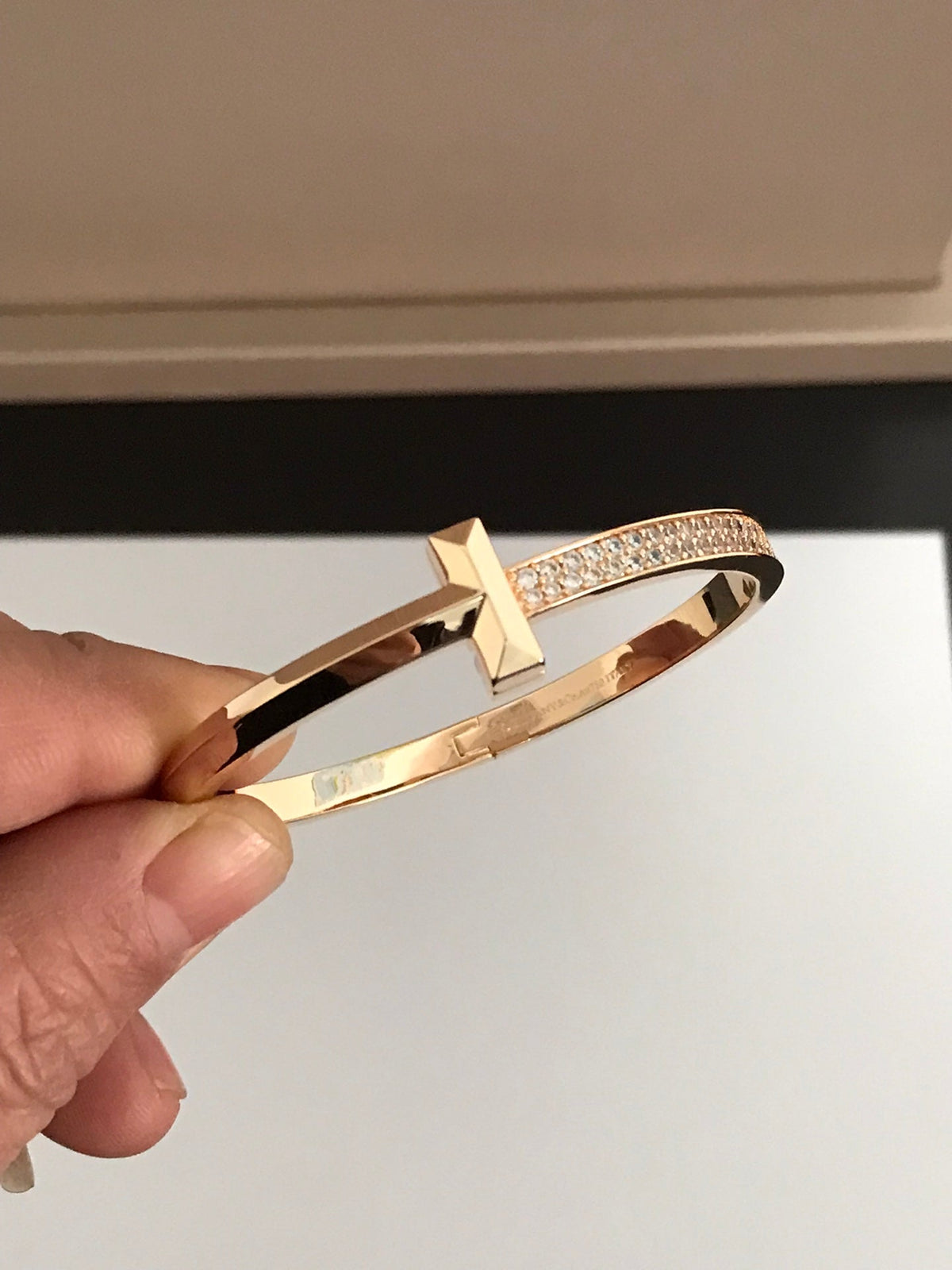 [Hyrra Jewelry]T1 WIDE DIAMOND HINGED BANGLE PINK GOLD