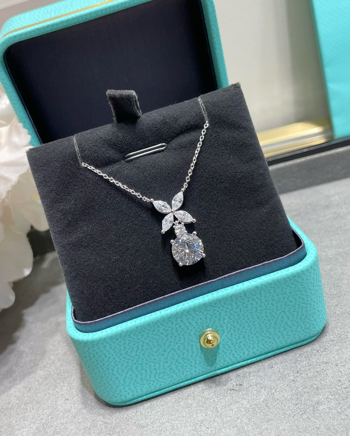 [Hyrra Jewelry]VICTORIA PENDANT SILVER DIAMOND NECKLACE