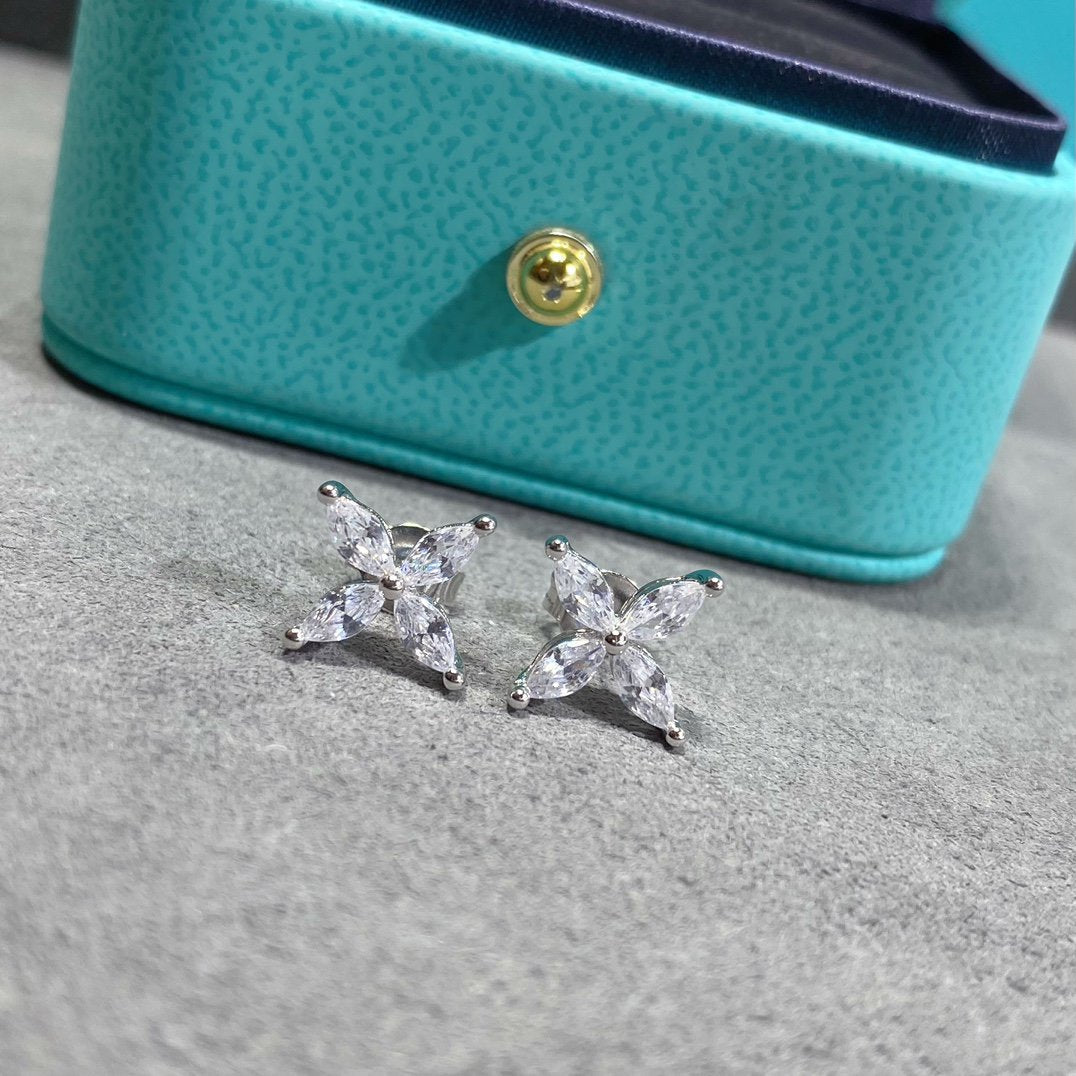 [Hyrra Jewelry]VICTORIA SILVER DIAMOND STUD MINI EARRINGS