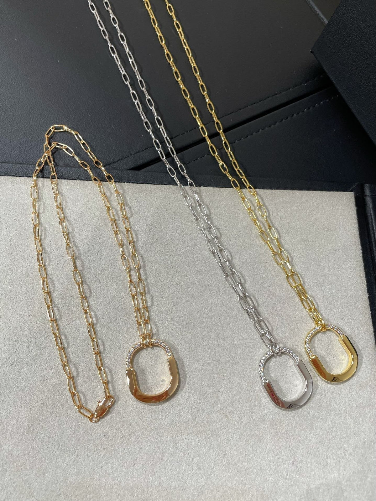 [Hyrra Jewelry]LOCK MEDIUM PENDANT DIAMOND NECKLACE